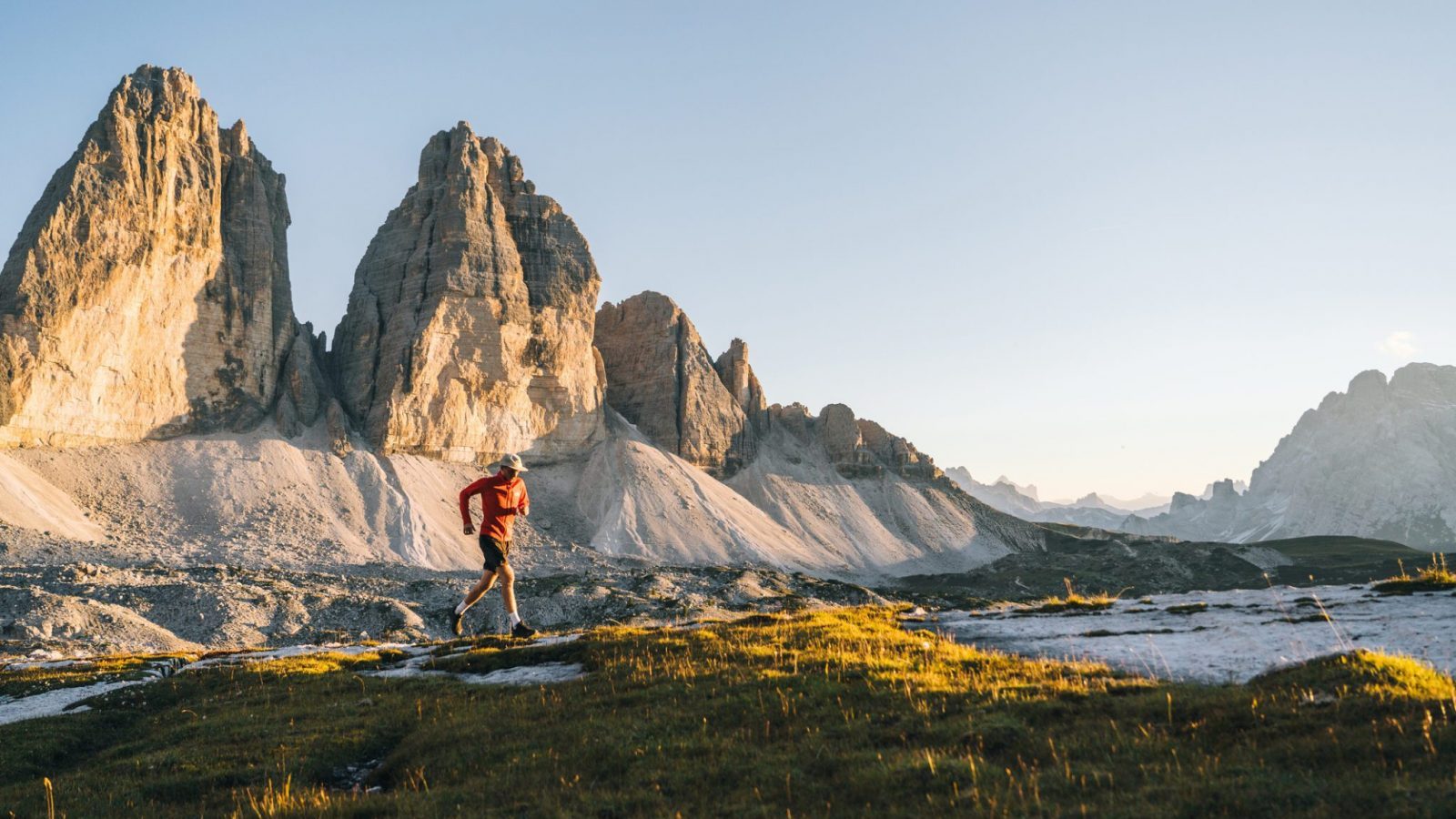 Corri sulle Dolomiti: una classica spedizione di trail running da rifugio a rifugio